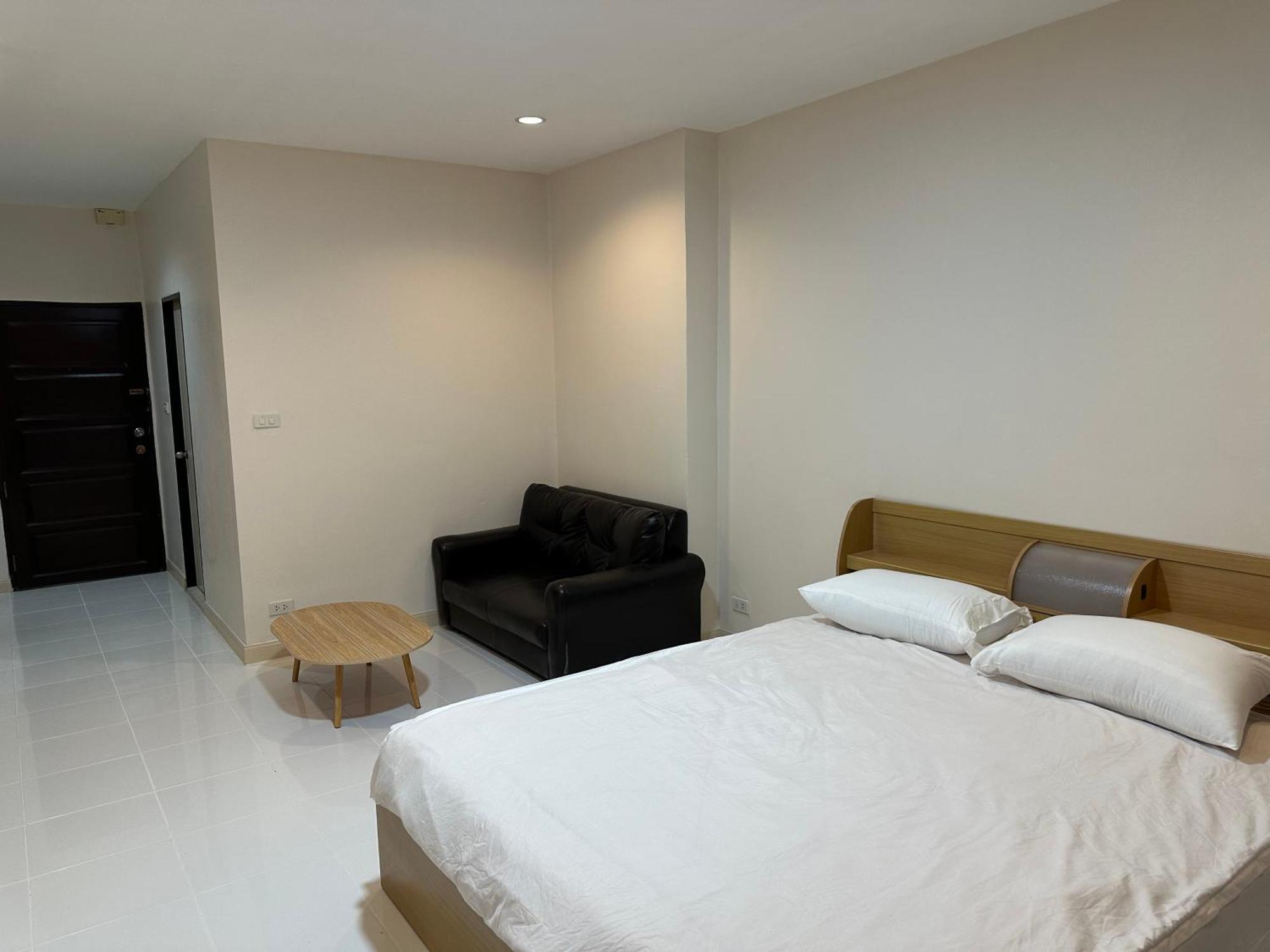 Aparthotel Country Complex Bangna à Bangkok Extérieur photo