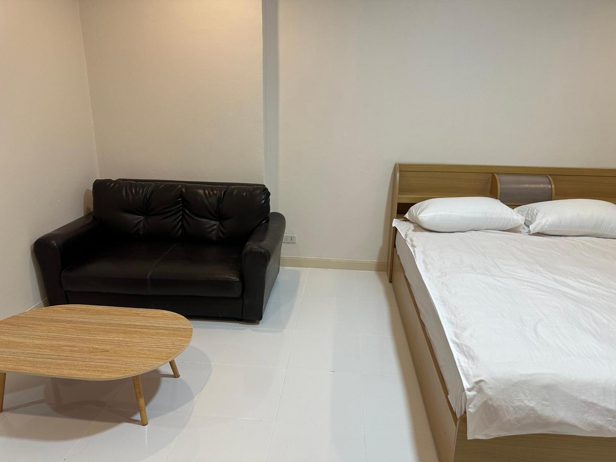 Aparthotel Country Complex Bangna à Bangkok Extérieur photo